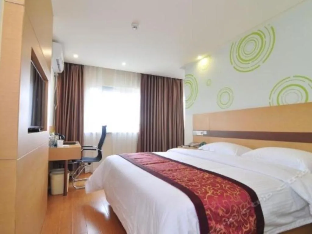GreenTree Inn Zhejiang Ningbo South Railway Station Express Hotel