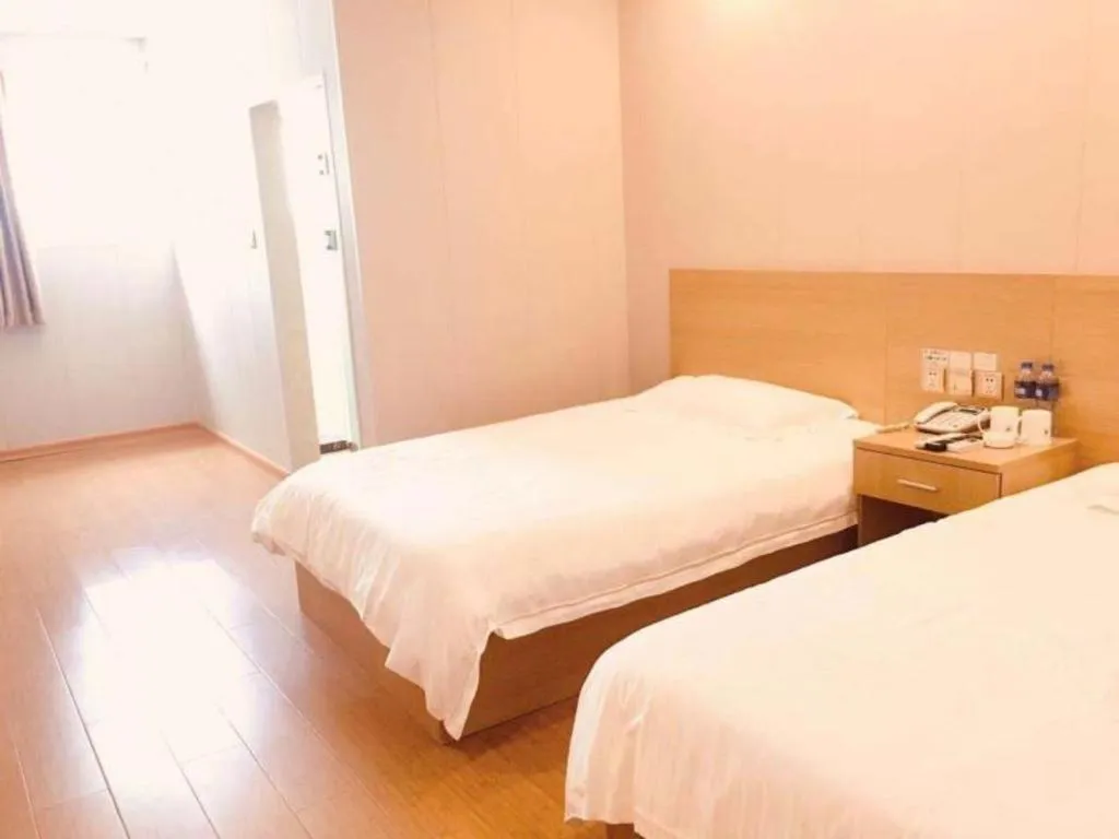 GreenTree Inn Zhejiang Ningbo South Railway Station Express Hotel