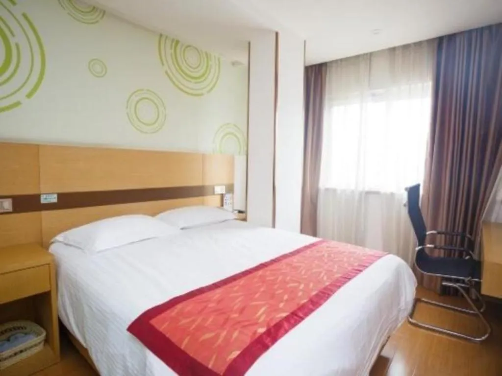 GreenTree Inn Zhejiang Ningbo South Railway Station Express Hotel