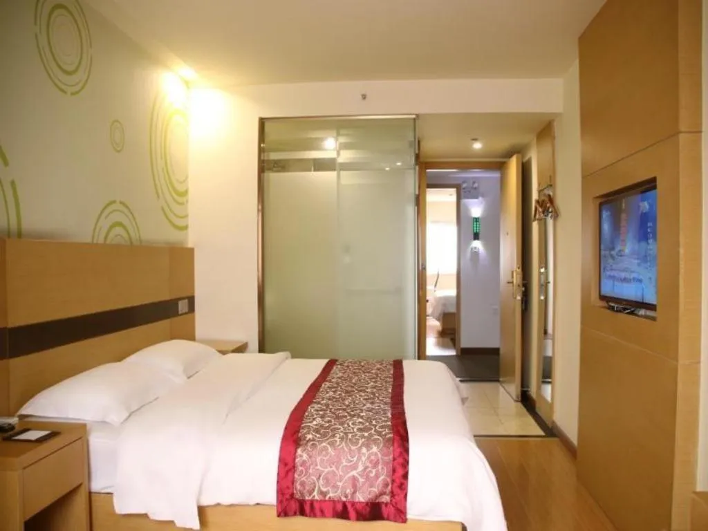 GreenTree Inn Zhejiang Ningbo South Railway Station Express Hotel