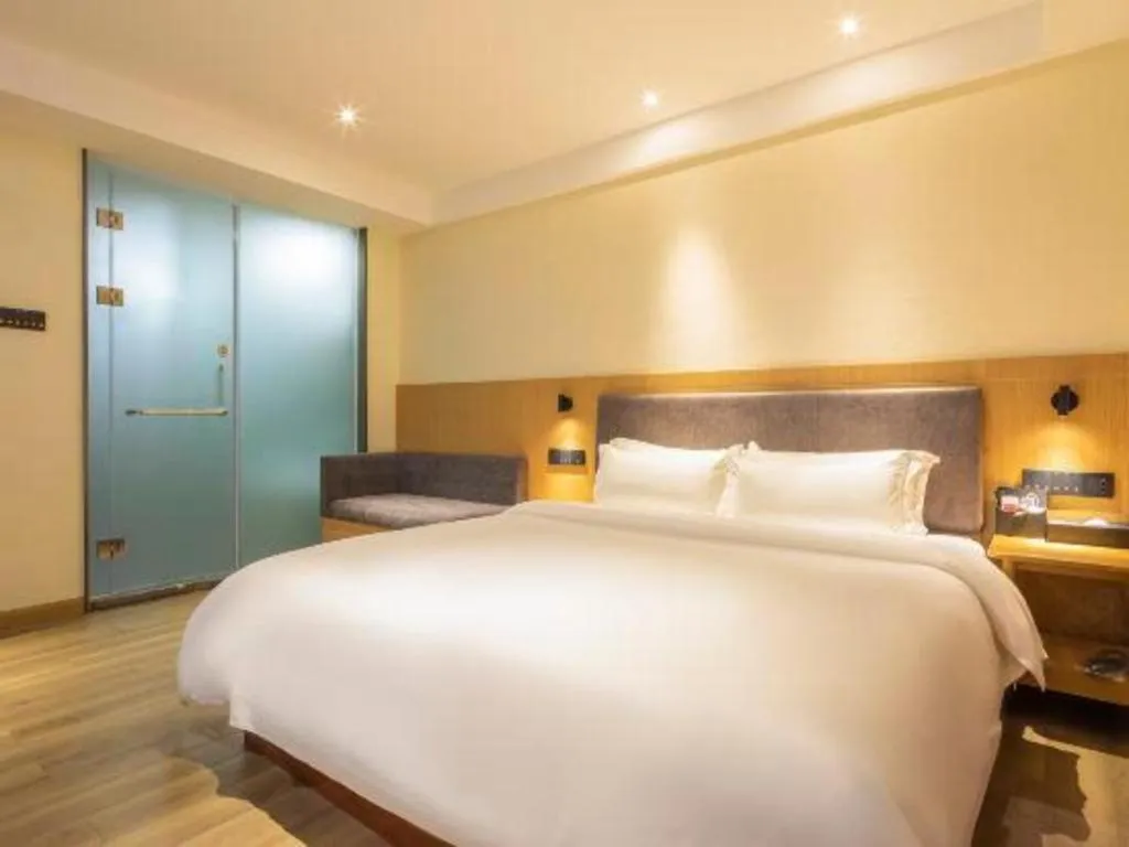 Bed in Insail Hotels Guangzhou Huangpu Dashadi Metro Station