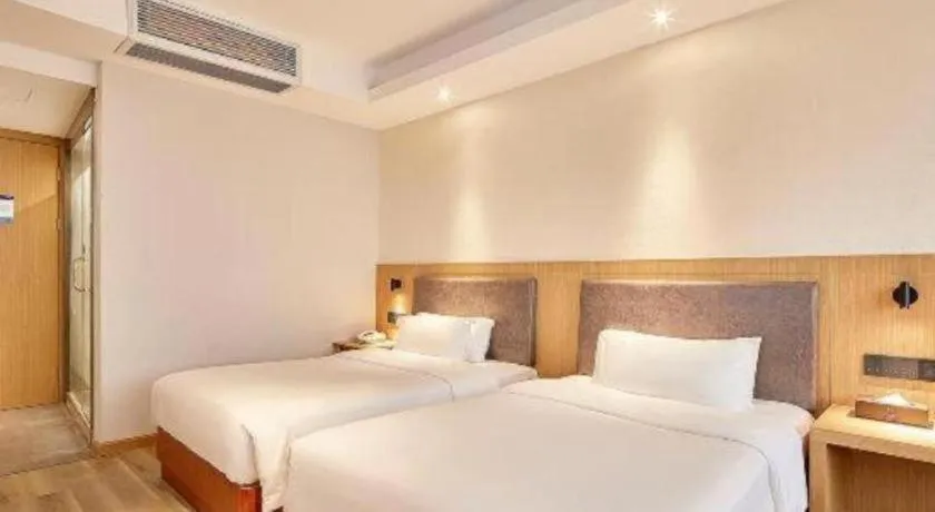 Bed in Insail Hotels Guangzhou Huangpu Dashadi Metro Station
