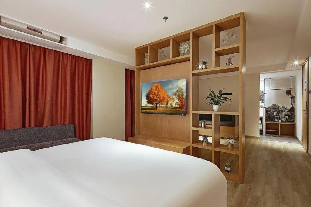 Bed in Insail Hotels Guangzhou Huangpu Dashadi Metro Station