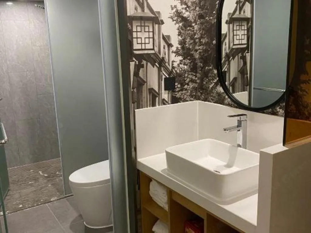 Insail Hotels Guangzhou Huangpu Dashadi Metro Station