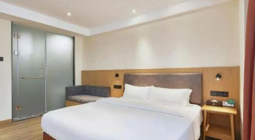 Bed in Insail Hotels Guangzhou Huangpu Dashadi Metro Station