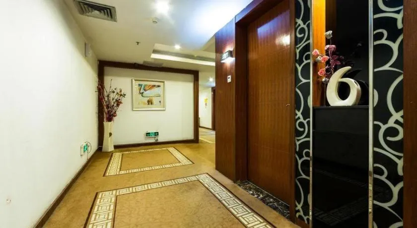 Insail Hotels Guangzhou Huangpu Dashadi Metro Station