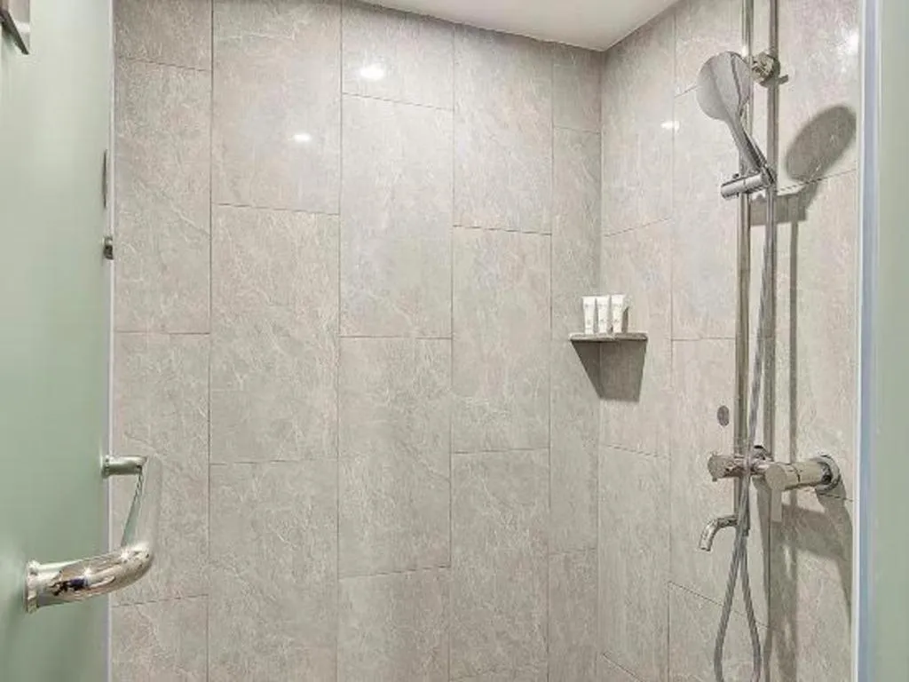 Insail Hotels Guangzhou Huangpu Dashadi Metro Station