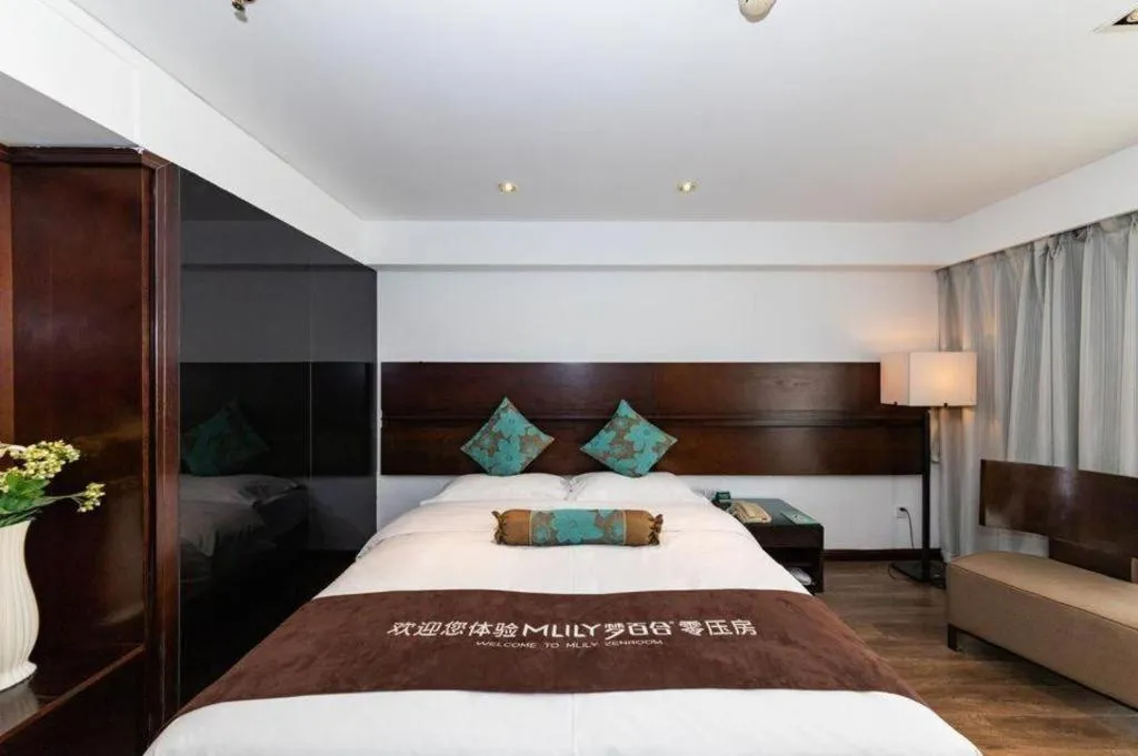 Bed in Tianjin Juchuan Lily Hotel