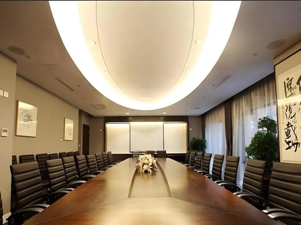 Tianjin Juchuan Lily Hotel