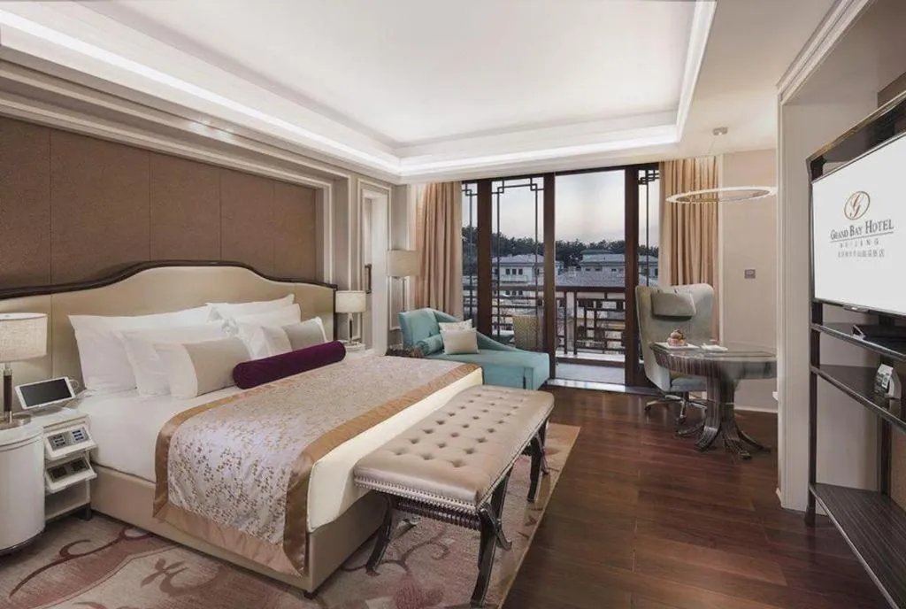 Bed in Grand Bay Hotel Beijing