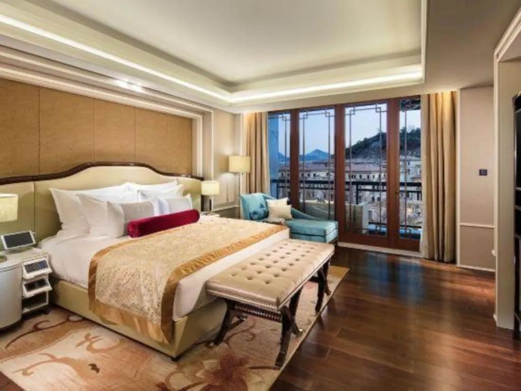 Bed in Grand Bay Hotel Beijing