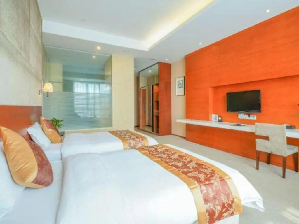 Bed in Suzhou Phoenix Hotspring Resort