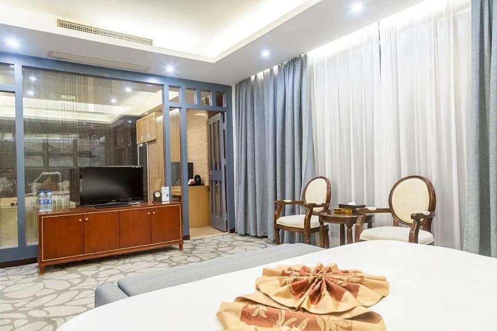 Suzhou Phoenix Hotspring Resort