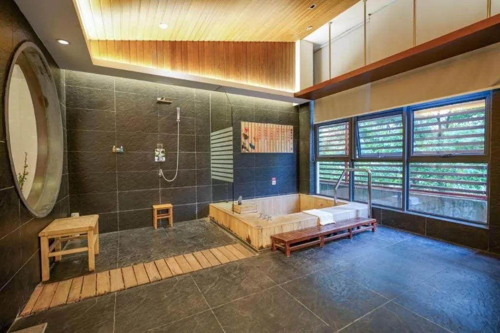 Bed in Suzhou Phoenix Hotspring Resort