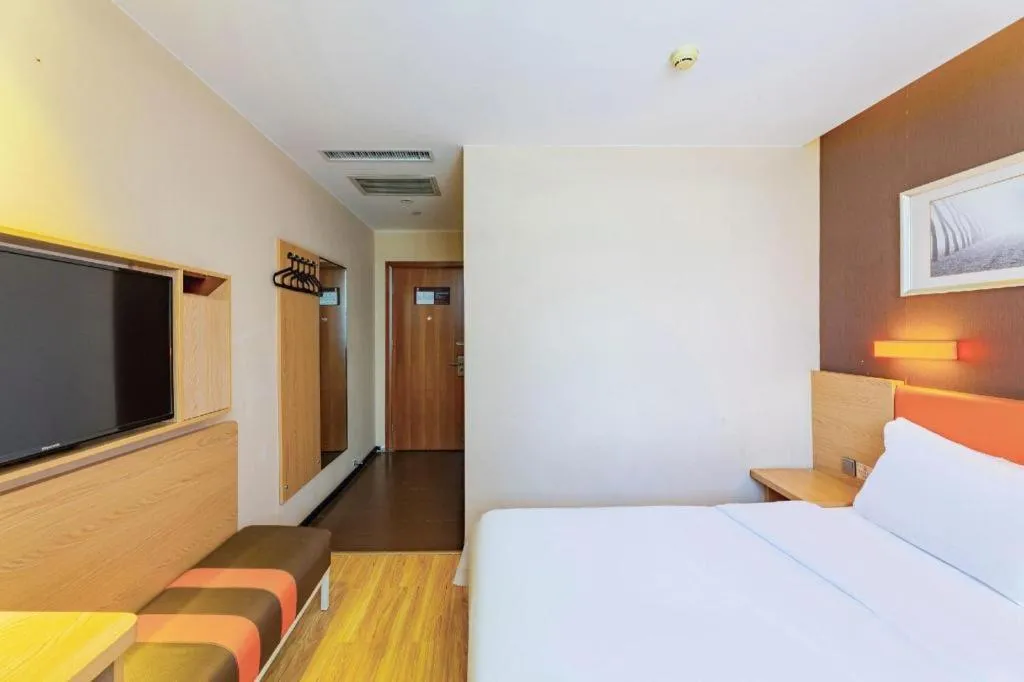 Bed in IU Hotel Tianjin Youyi Road Meijiang Exhibition Meiniu Metro Station