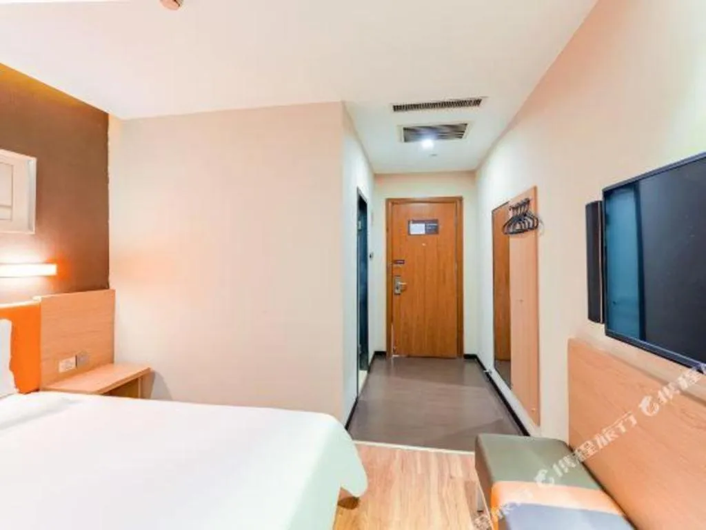 Bed in IU Hotel Tianjin Youyi Road Meijiang Exhibition Meiniu Metro Station