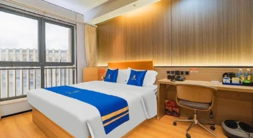 Bed in IU Hotel Chengdu High-Tech Zone Longhu Times Street