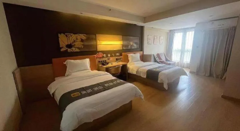 Bed in IU Hotel Chengdu High-Tech Zone Longhu Times Street