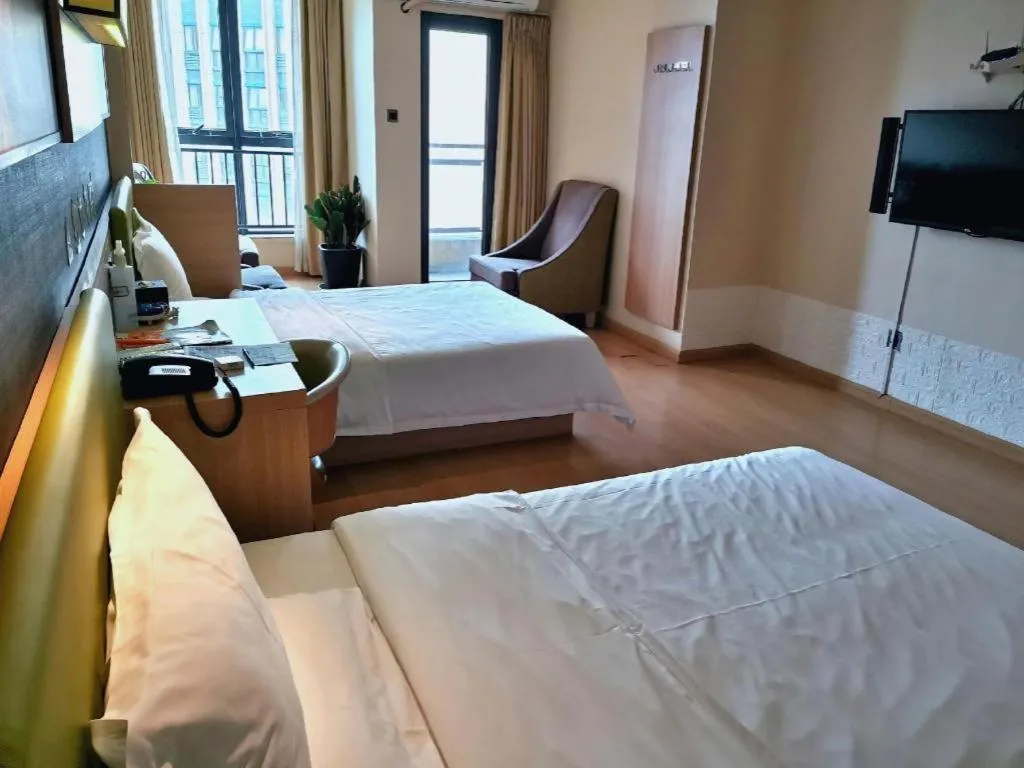 Bed in IU Hotel Chengdu High-Tech Zone Longhu Times Street