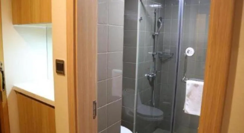 IU Hotel Chengdu High-Tech Zone Longhu Times Street