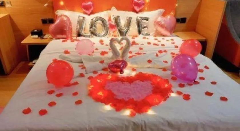 Bed in IU Hotel Chengdu High-Tech Zone Longhu Times Street