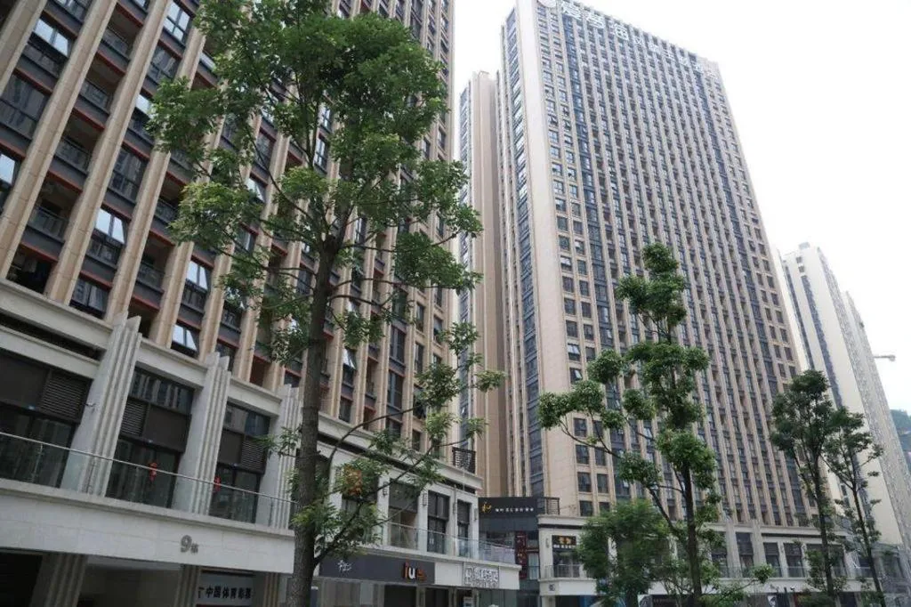 IU Hotel Chengdu High-Tech Zone Longhu Times Street