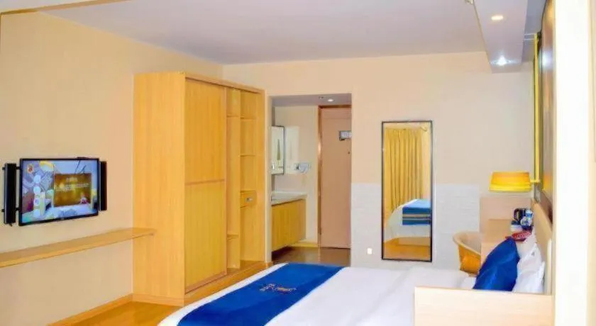 Bed in IU Hotel Chengdu High-Tech Zone Longhu Times Street