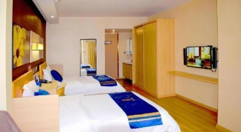 Bed in IU Hotel Chengdu High-Tech Zone Longhu Times Street