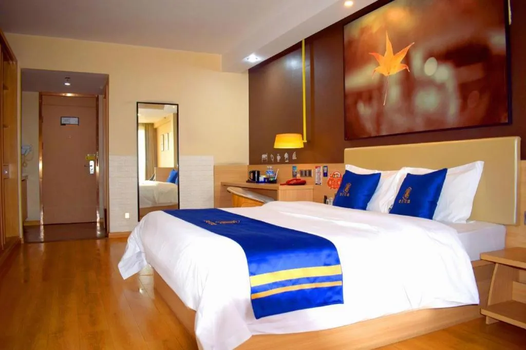 Bed in IU Hotel Chengdu High-Tech Zone Longhu Times Street