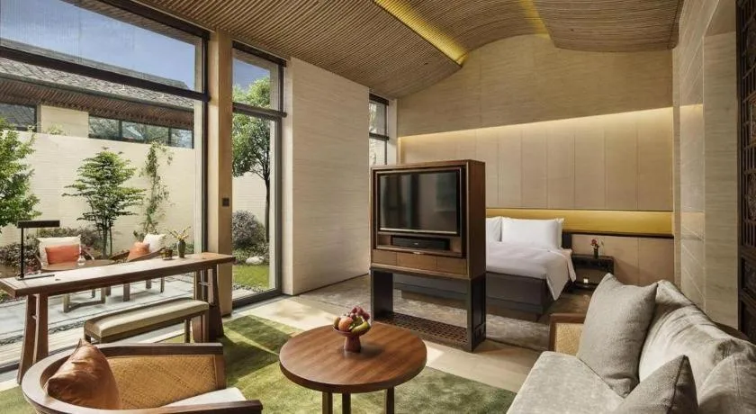 Bed in AHN LUH Zhu Jia Jiao