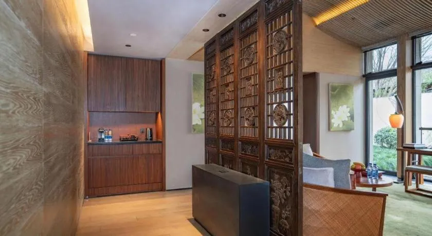 AHN LUH Zhu Jia Jiao