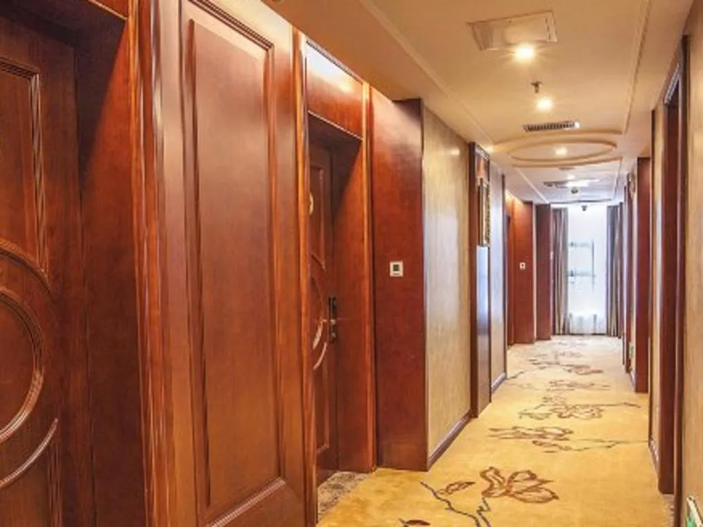 Vienna Hotel Guiyang Jiaxiulou Jichang Road