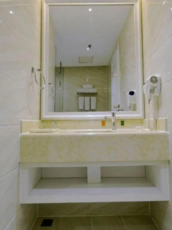 Vienna Hotel Guiyang Jiaxiulou Jichang Road