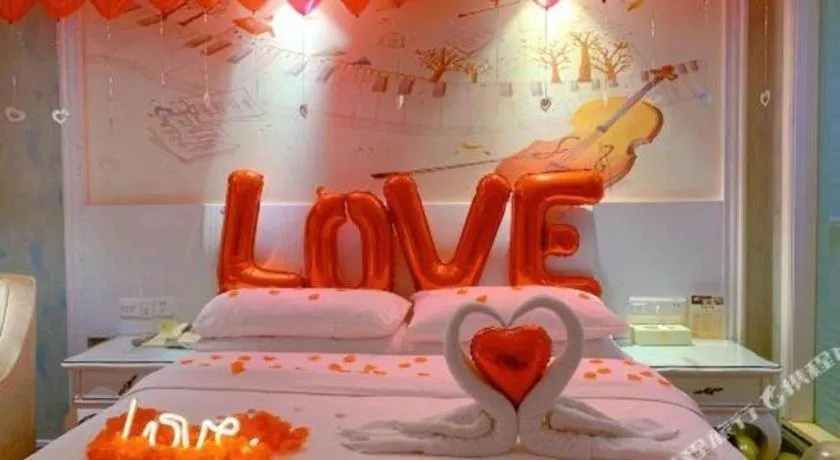 Bed in Vienna Hotel Guiyang Jiaxiulou Jichang Road