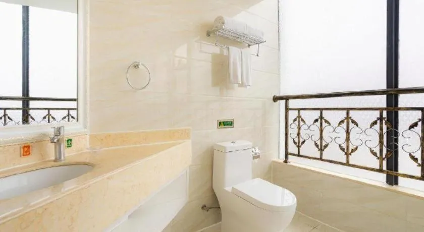 Vienna Hotel Guiyang Jiaxiulou Jichang Road