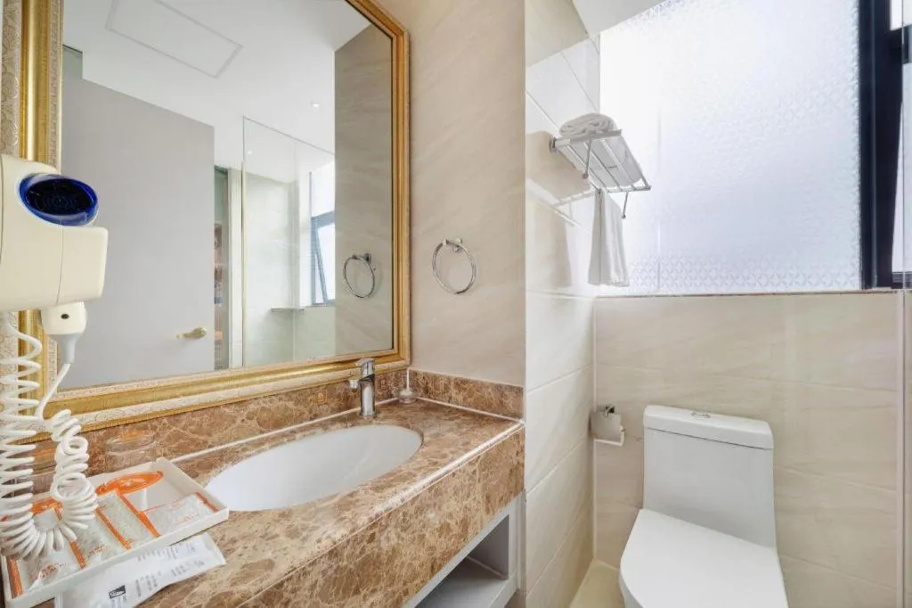 Vienna Hotel Guiyang Jiaxiulou Jichang Road