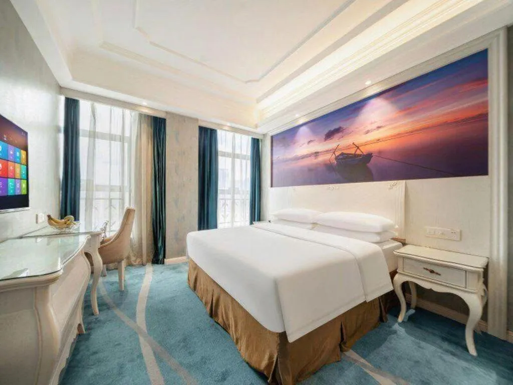 Bed in Vienna Hotel Guiyang Jiaxiulou Jichang Road
