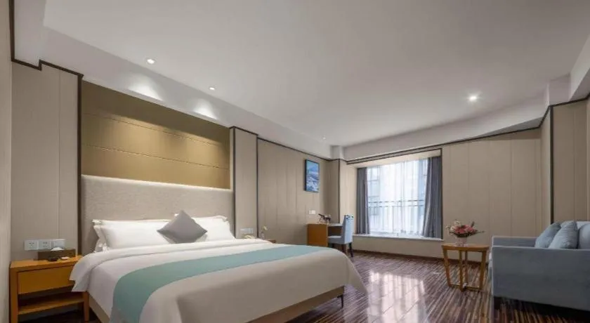 Bed in Xana Hotelle Chengdu East Railway Station Kaide Plaza