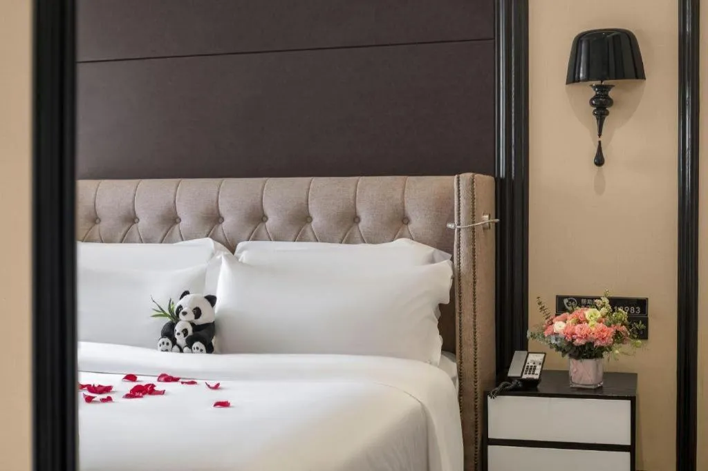 Bed in Xana Hotelle Chengdu East Railway Station Kaide Plaza