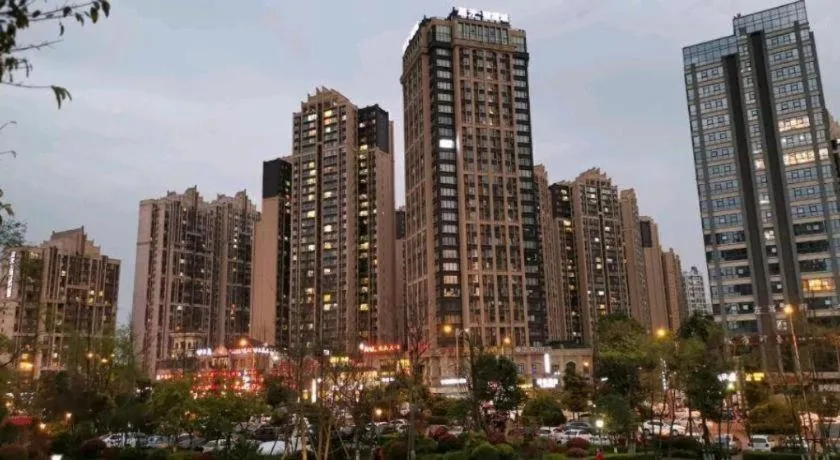 Xana Hotelle Chengdu East Railway Station Kaide Plaza