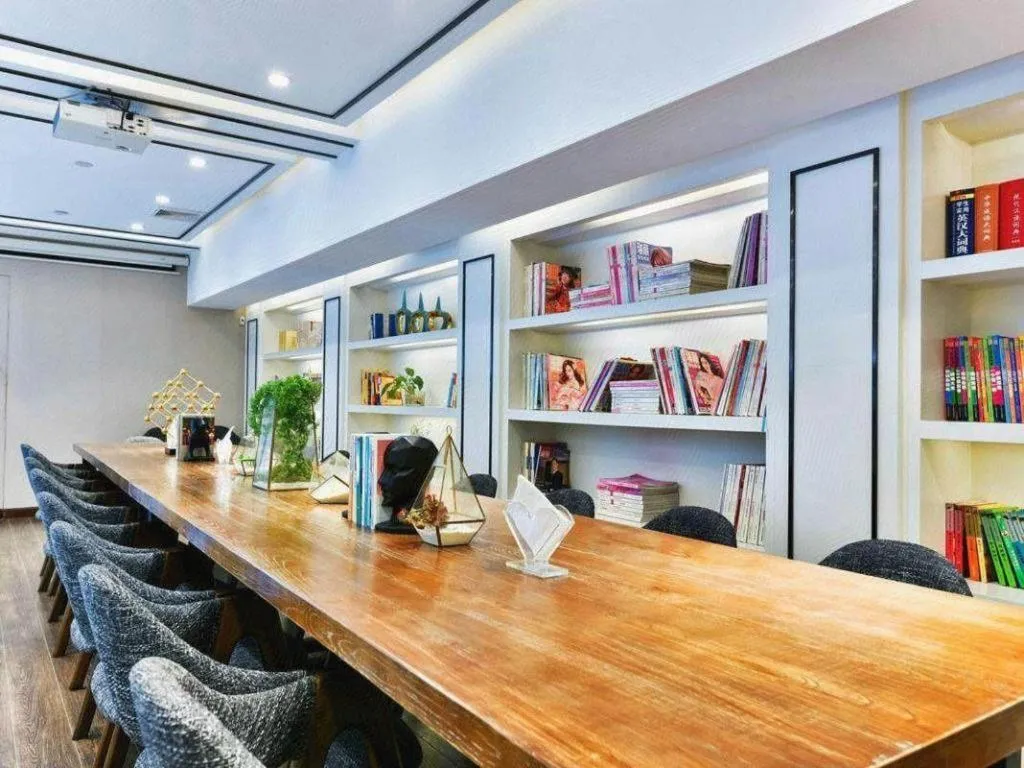 Xana Hotelle Chengdu East Railway Station Kaide Plaza