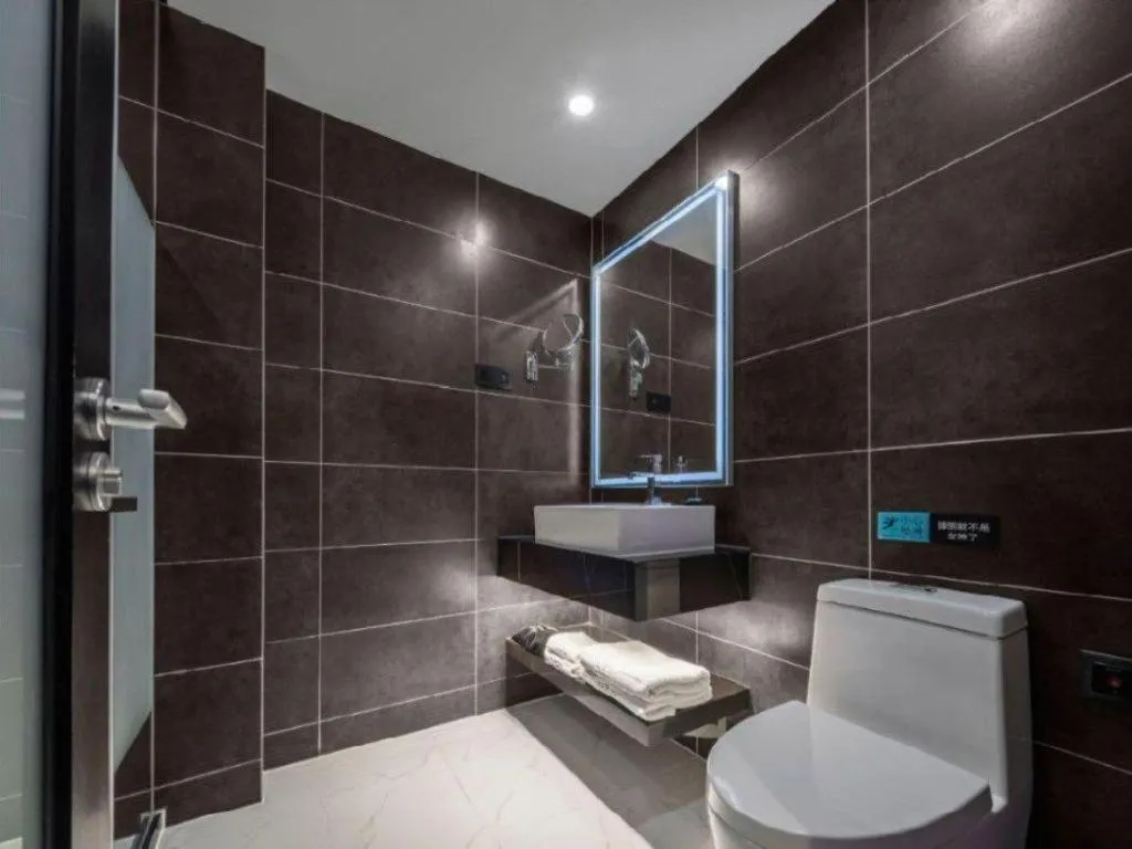 Xana Hotelle Chengdu East Railway Station Kaide Plaza