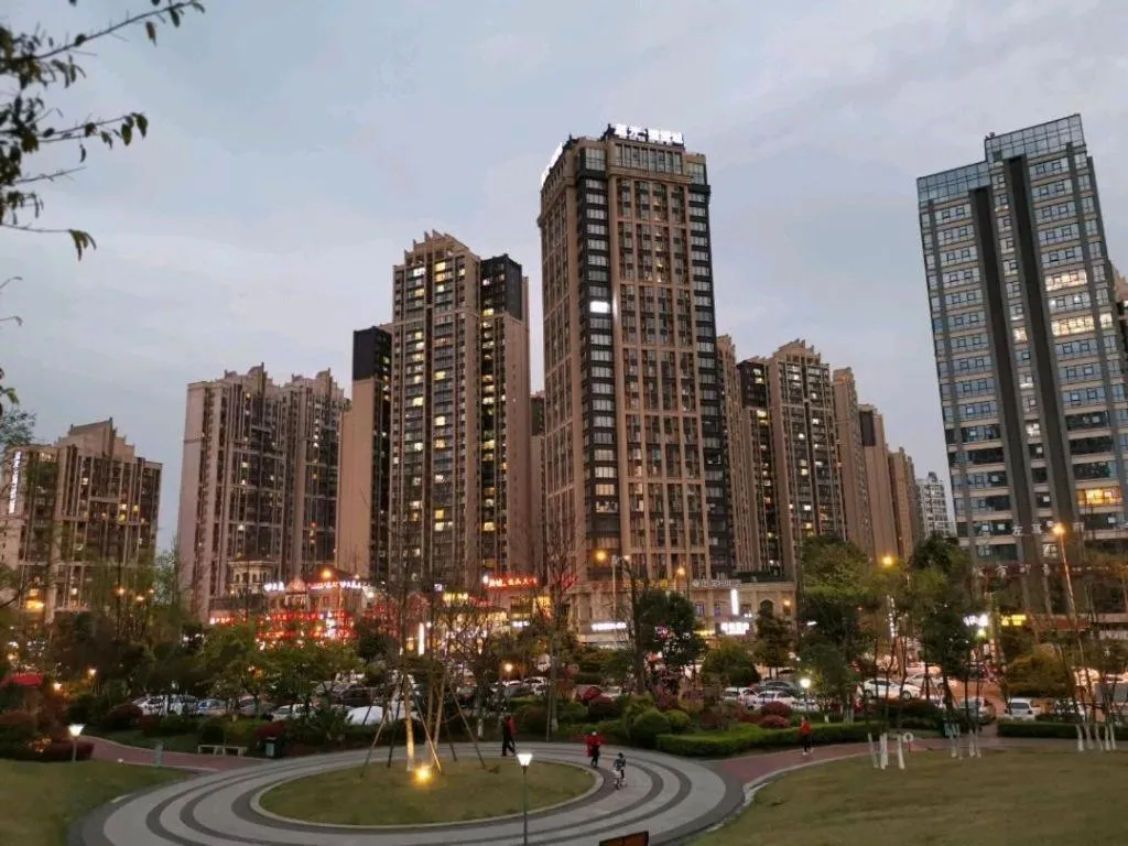 Xana Hotelle Chengdu East Railway Station Kaide Plaza