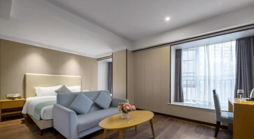 Bed in Xana Hotelle Chengdu East Railway Station Kaide Plaza