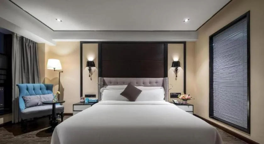 Bed in Xana Hotelle Chengdu East Railway Station Kaide Plaza