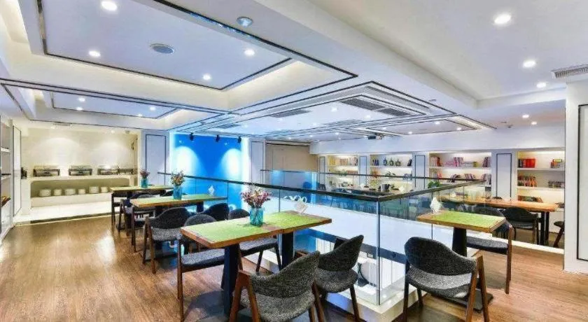 Xana Hotelle Chengdu East Railway Station Kaide Plaza