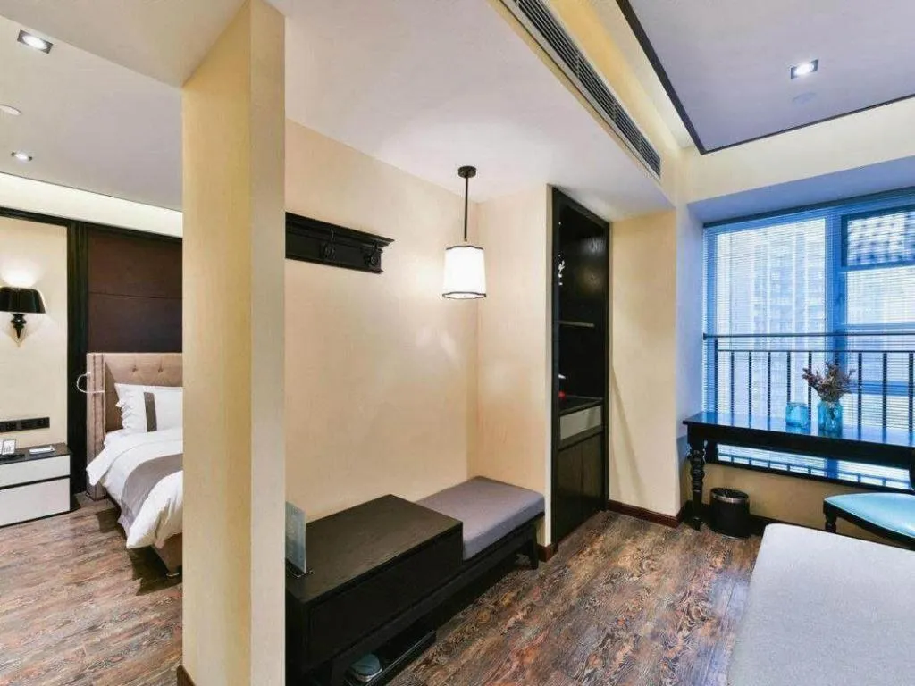 Bed in Xana Hotelle Chengdu East Railway Station Kaide Plaza