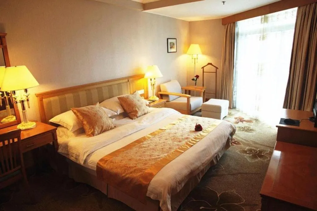 Bed in Excemon Beach Hotel Beihai