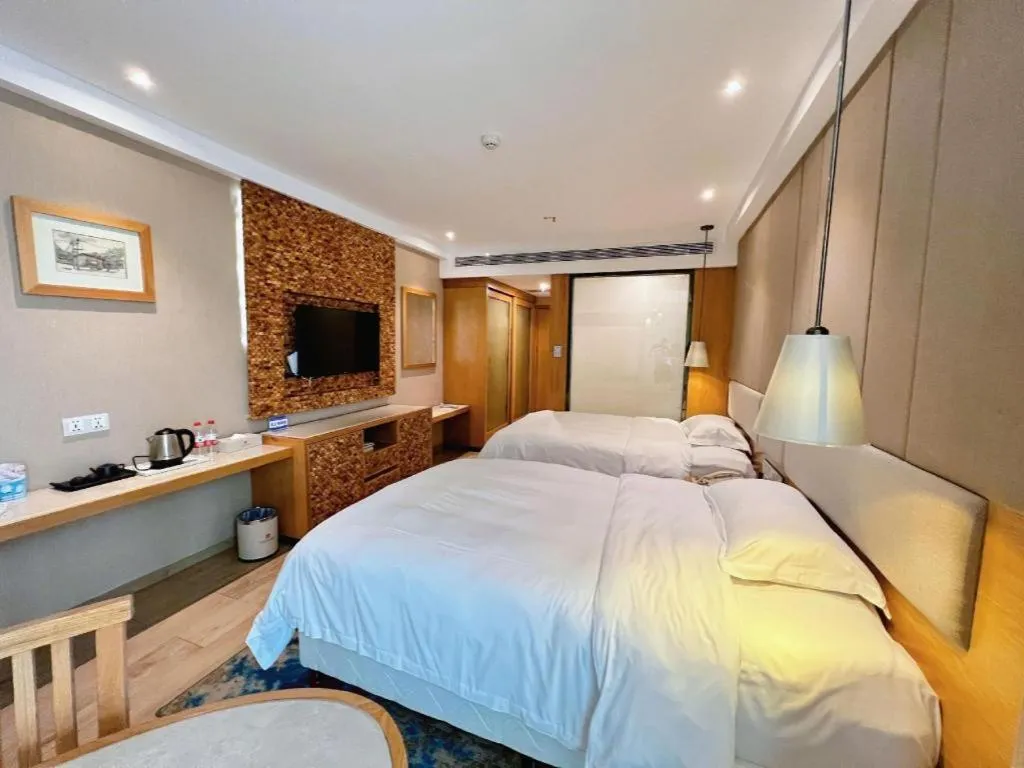 Bed in Excemon Beach Hotel Beihai