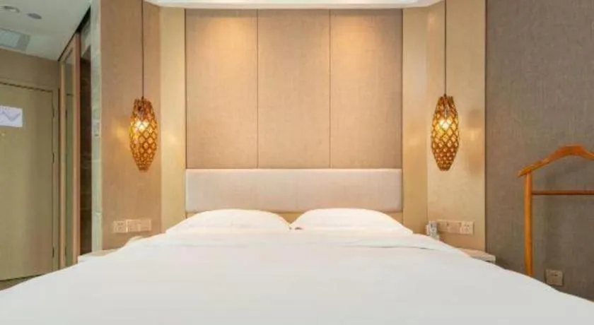 Bed in Excemon Beach Hotel Beihai